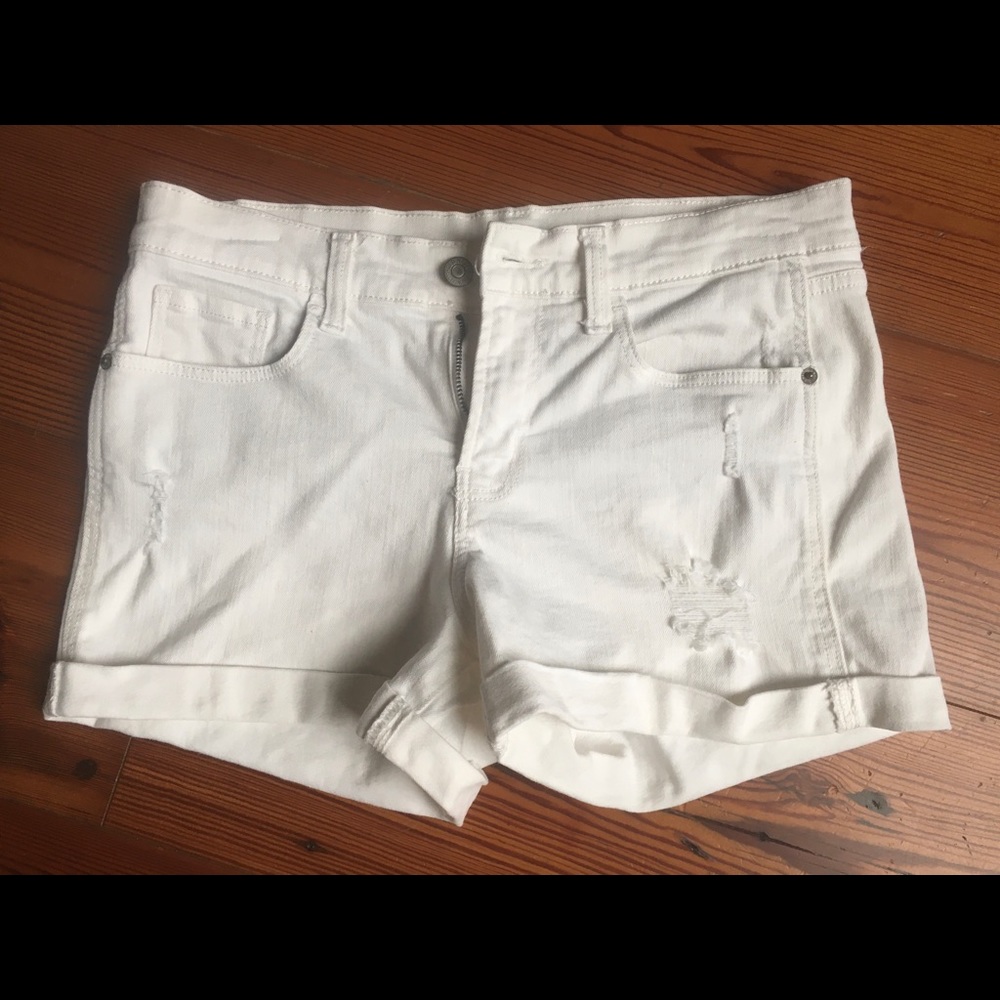 Old navy boyfriend white denim shorts size 4